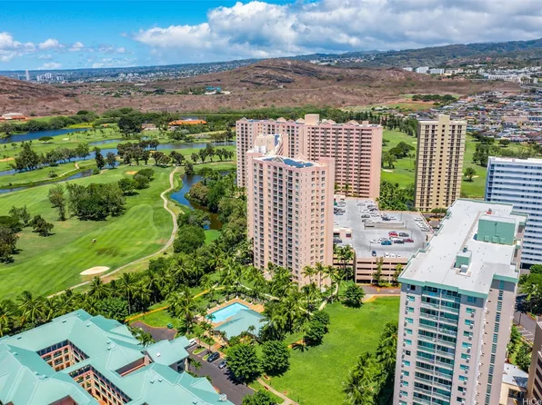 3054 Ala Poha Pl APT 1809, Honolulu, HI 96818