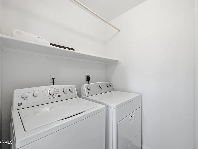 21862 N 40th Pl — Photo 14