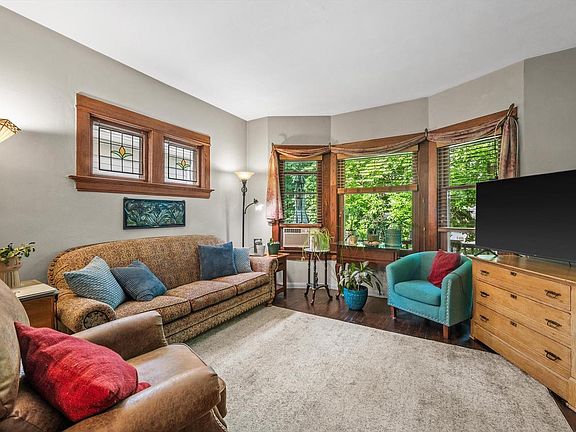 3rd image of 2372 N Weil STREET