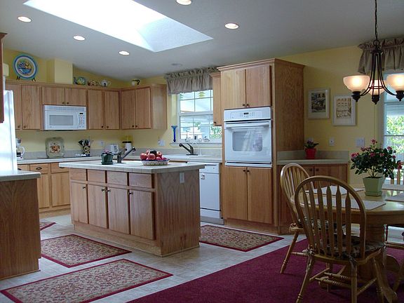 4th image of 10005 196th Street Ct E #64