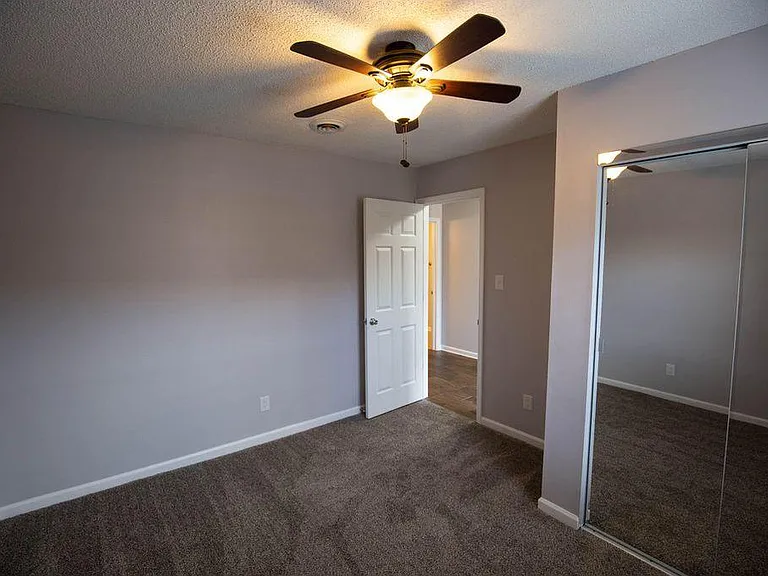 931 Bradley Bell Dr — Photo 4