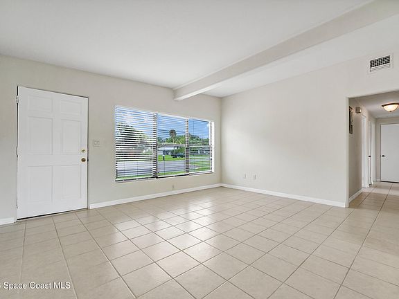 4th image of 1122 Glenway Ct