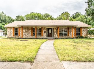 1002 Oakbluff Dr, Lancaster, TX 75146