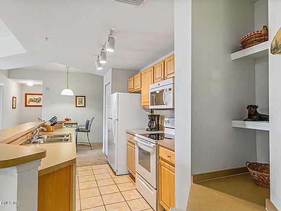 4th image of 425 S Villa San Marco Dr Unit 205