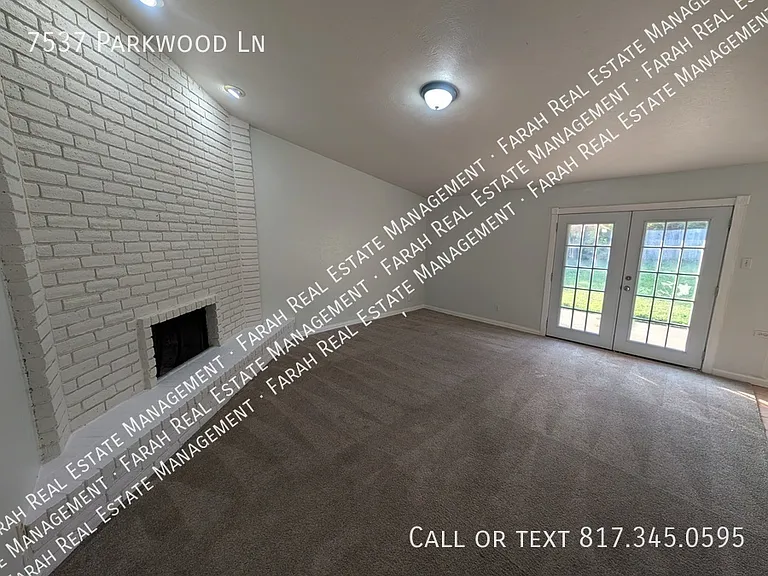 7537 Parkwood Ln — Photo 4