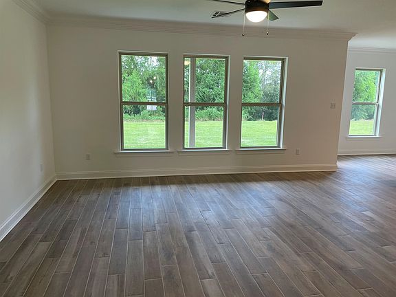 2nd image of 359 Rue Evangeline