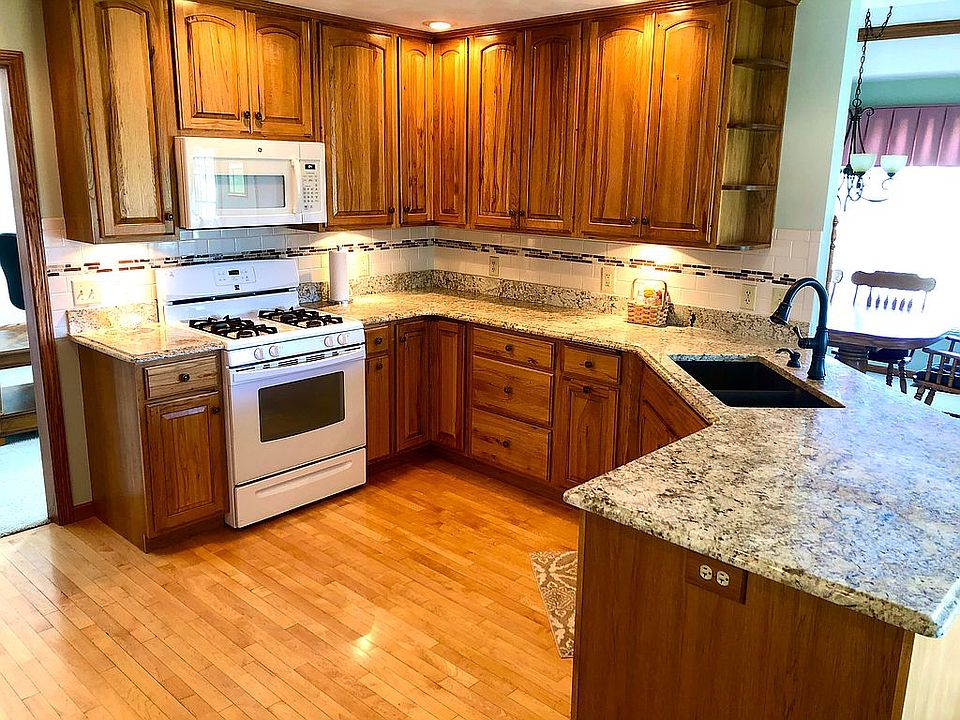2nd image of 4626 Baker Ln