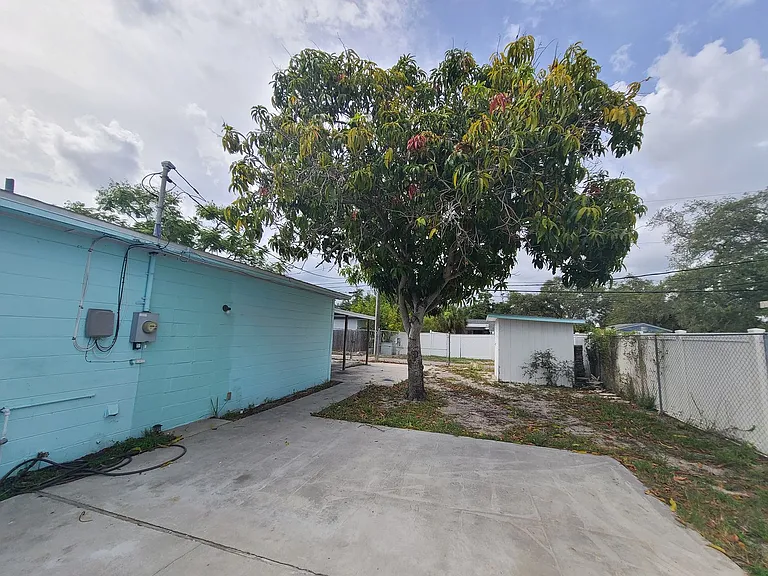 5011 6th Ave S — Photo 33