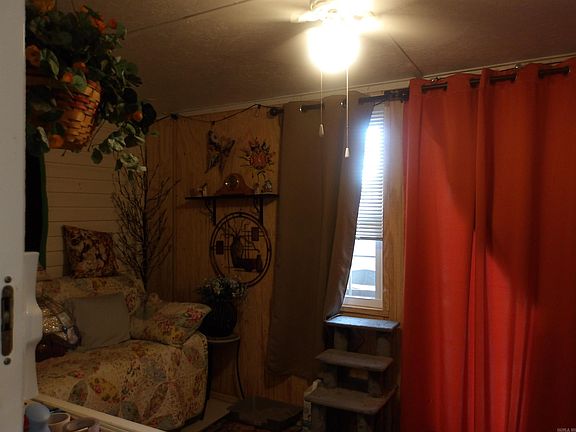 4th image of 506 Bogil Rd