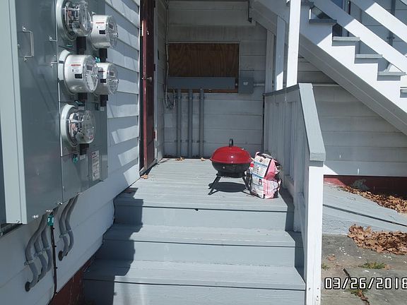 Back Porch Entry_03262018