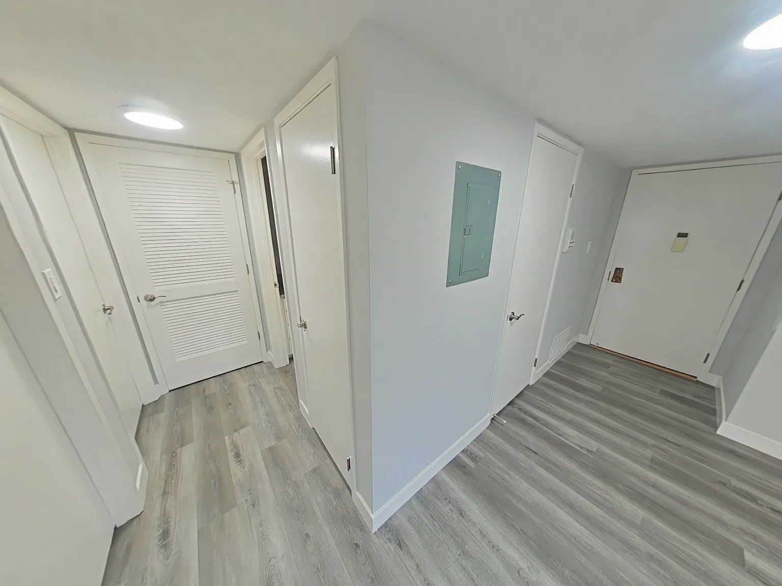 2 bed, $4,095 — Photo 3