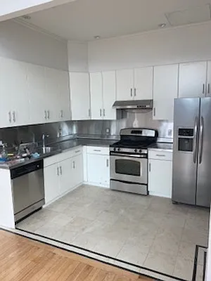 Rented by R New York | media 17