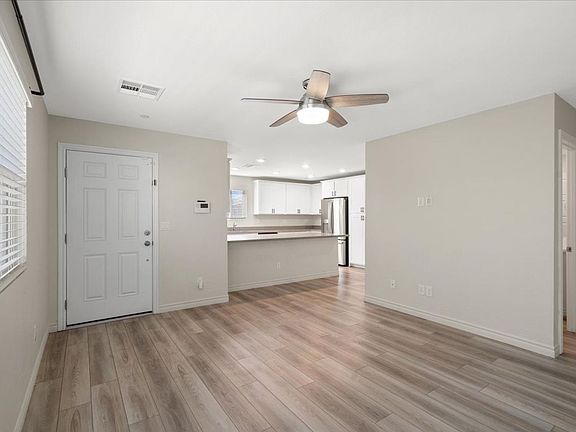 5th image of 6152 Foxes Dale St