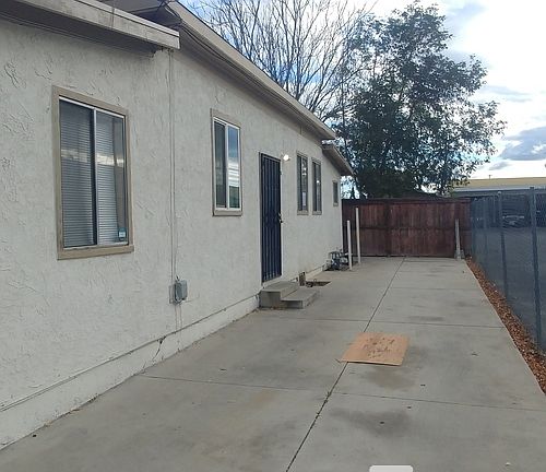 2nd image of 307 W Latham Ave #B