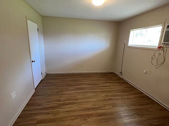 3rd image of 1600 Badt Ave APT 9
