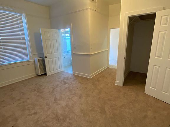 3rd image of 304 W Hawthorn St APT 5
