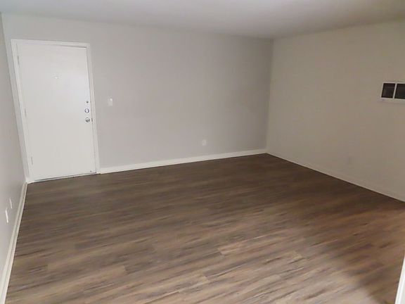 5th image of 4726 30th St APT 2