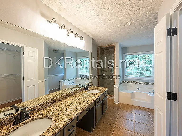 114 Eagle Glen Dr — Photo 28