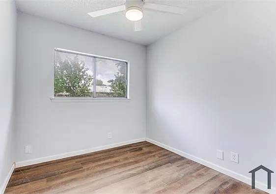 4847 Aspen Wood Dr — Photo 18