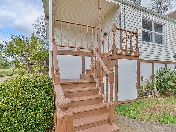 4th image of 1716 Fairhaven Ave
