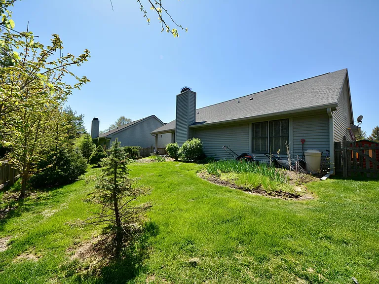7749 Chesapeake Dr E — Photo 19
