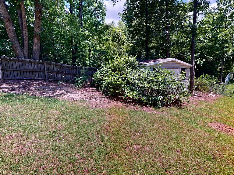 6916 Saint Julian Way — Photo 22
