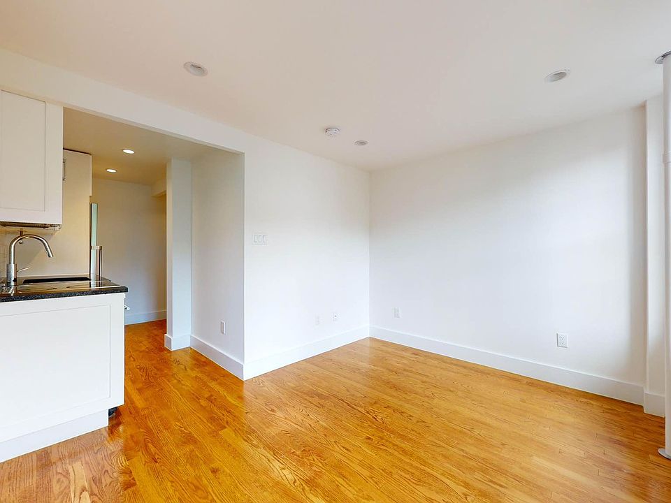 1st image of 242 W 10th St #4E