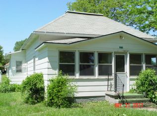 215 N Hickory St, Avon, SD 57315