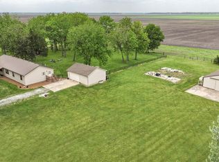 27467 Spruce Rd, Greenfield, IL 62044