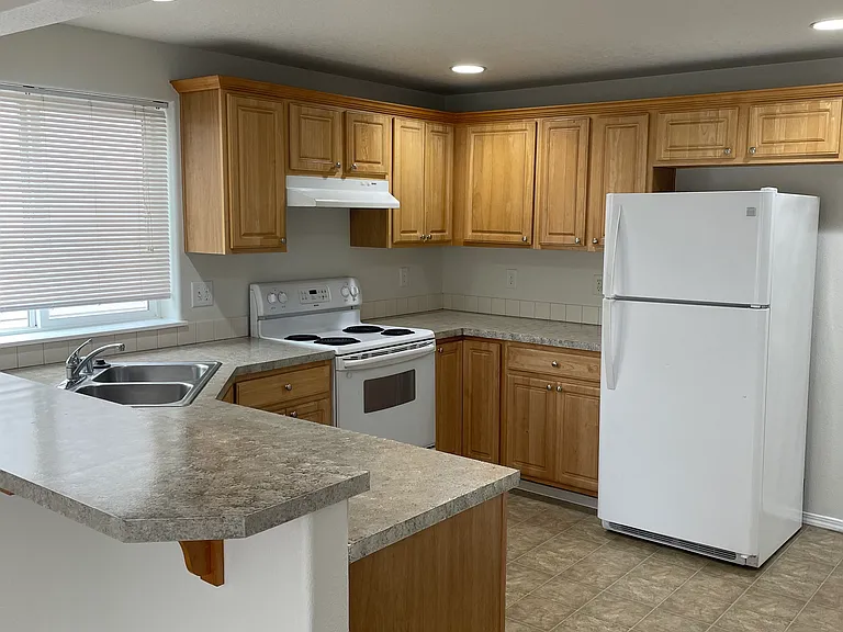 5710 NE 135th Ave — Photo 8