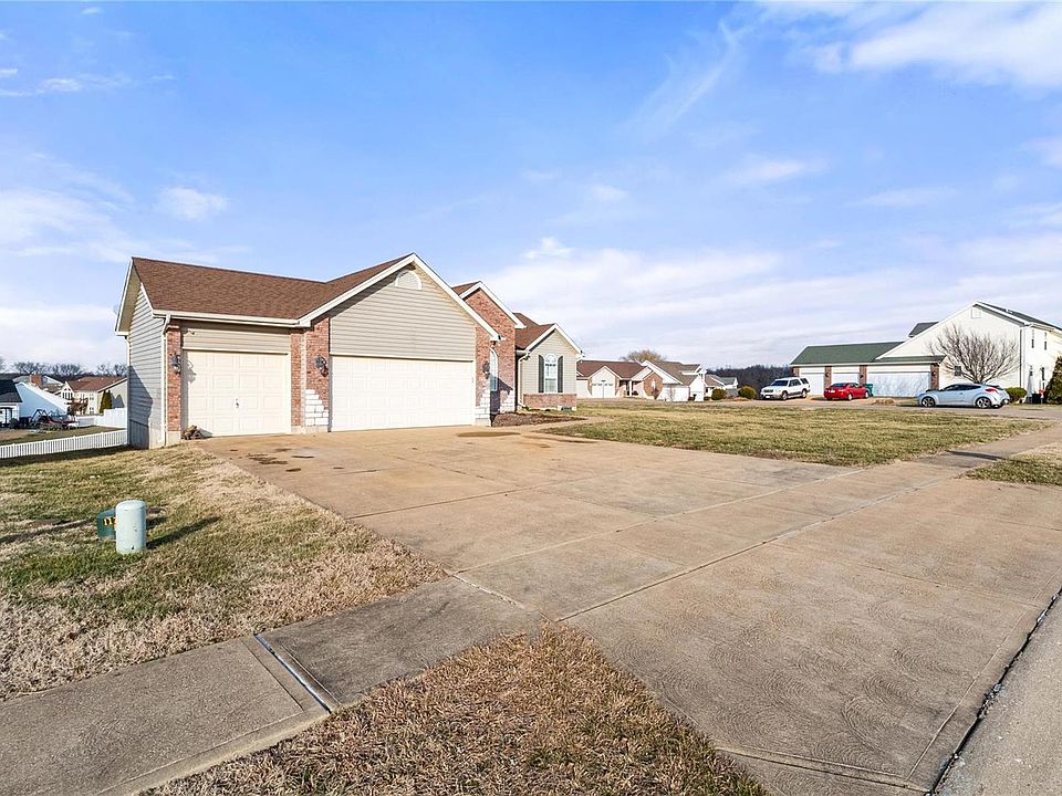 4201 Lockeport Lndg, Hillsboro, MO 63050 Zillow