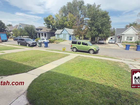 2nd image of 452 E Blaine Ave