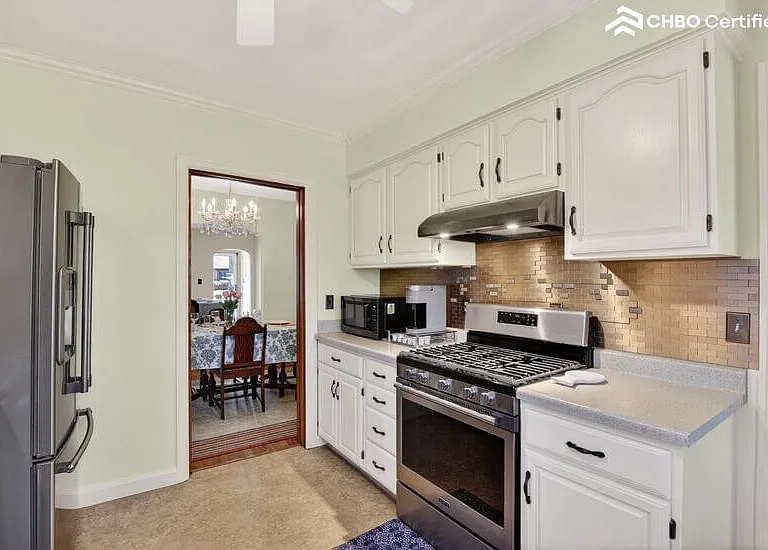 Kitchen - new microwave and Keurig