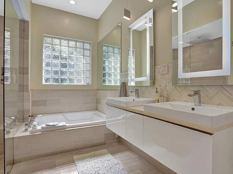 1529 Shoreline Way — Photo 23