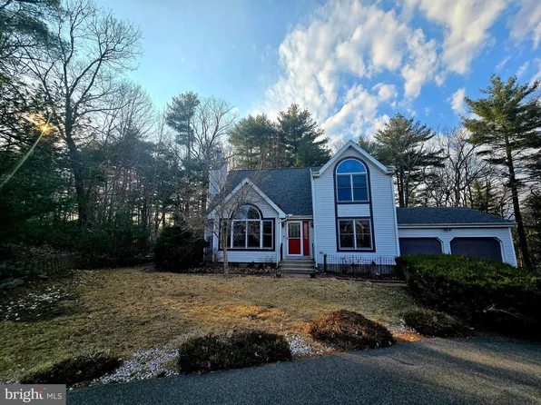 122 Water Tower Cir, East Stroudsburg, PA 18301