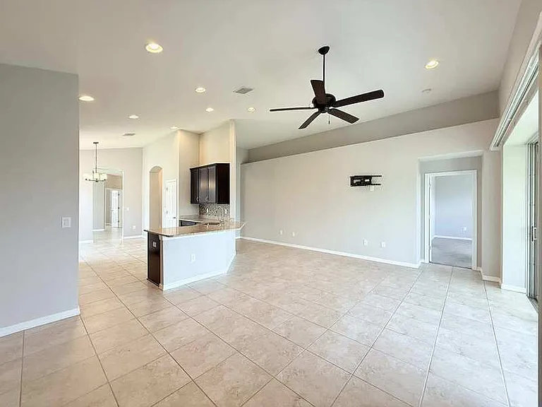 8222 Willow Beach Dr — Photo 9