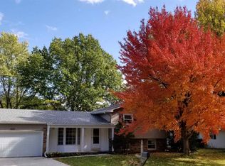 1313 Debbie Ln, Macomb, IL 61455