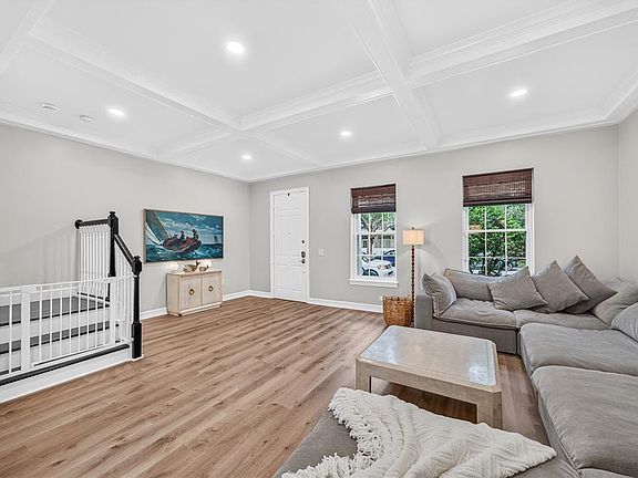 4th image of 1206 Celebration Ave