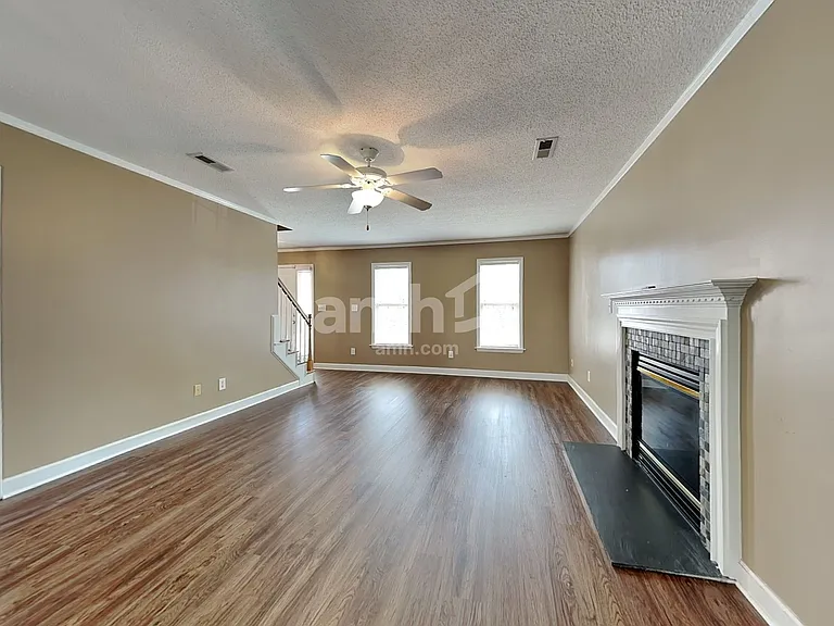 212 Sedge Meadow Dr — Photo 7