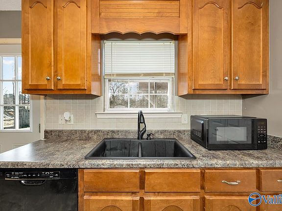 3rd image of 1004 Carter Grove Rd