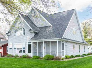 3111 Sunnyside St, Stoughton, WI 53589