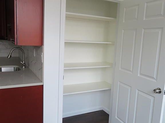 5th image of 396 Main St Unit A