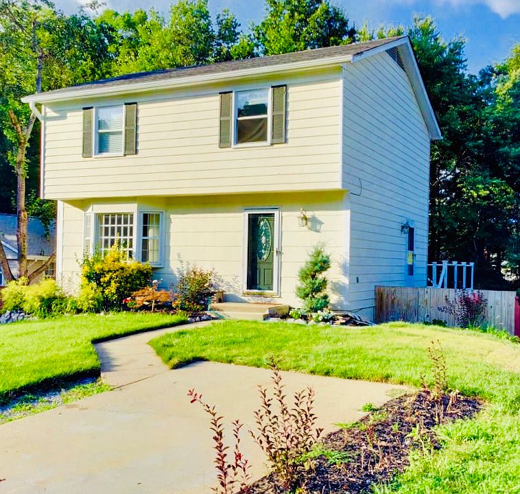 1st image of 2996 Sleaford Ct