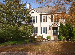 2252 Briar Glen Rd, Winston Salem, NC 27127