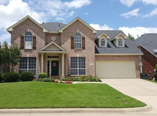 6712 Spring Valley Way, Fort Worth, TX 76132