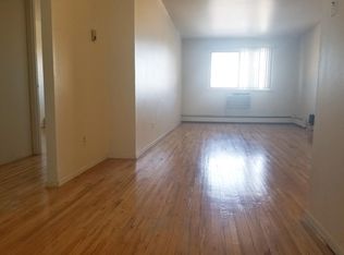 16615 Depot Rd APT 4C, Flushing, NY 11358