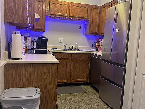 3rd image of 1800 Lake Ave