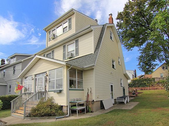 3rd image of 113 Mount Prospect Ave