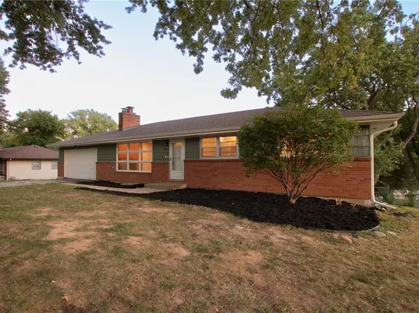 6901 Verde Dr, Kansas City, KS 66109