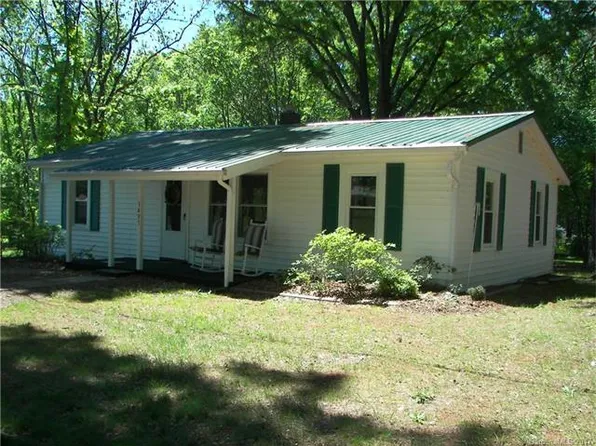 3897 River Rd, Hickory, NC 28602